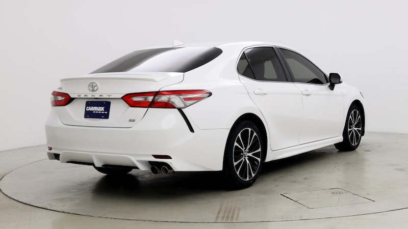 2019 Toyota Camry SE 8