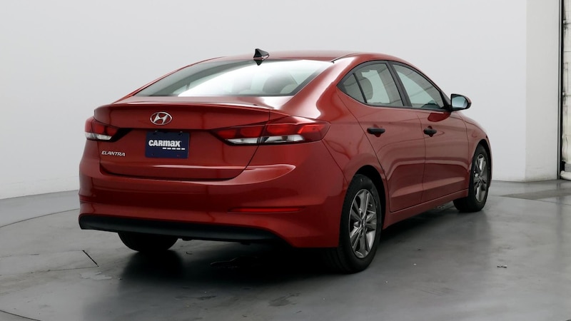 2017 Hyundai Elantra SE 8