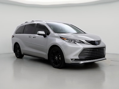 2021 Toyota Sienna Platinum -
                Doral, FL