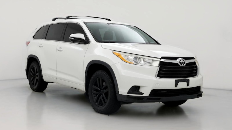 2014 Toyota Highlander LE Hero Image