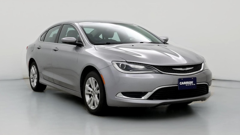 2015 Chrysler 200 Limited Hero Image