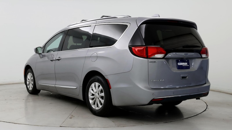 2018 Chrysler Pacifica Touring L 2