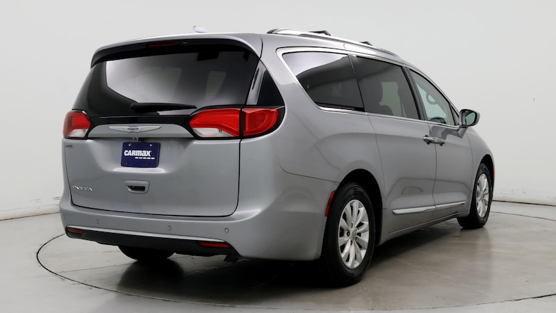 2018 Chrysler Pacifica Touring L 8