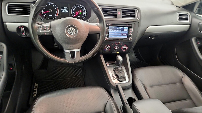 2014 Volkswagen Jetta SE 10