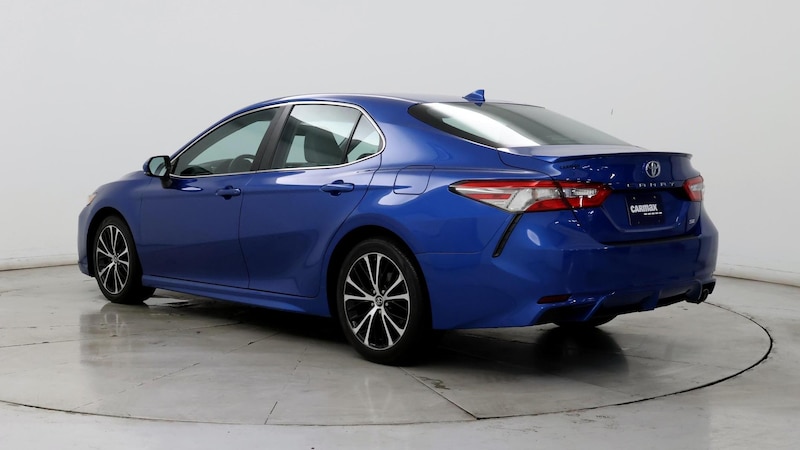 2019 Toyota Camry SE 2