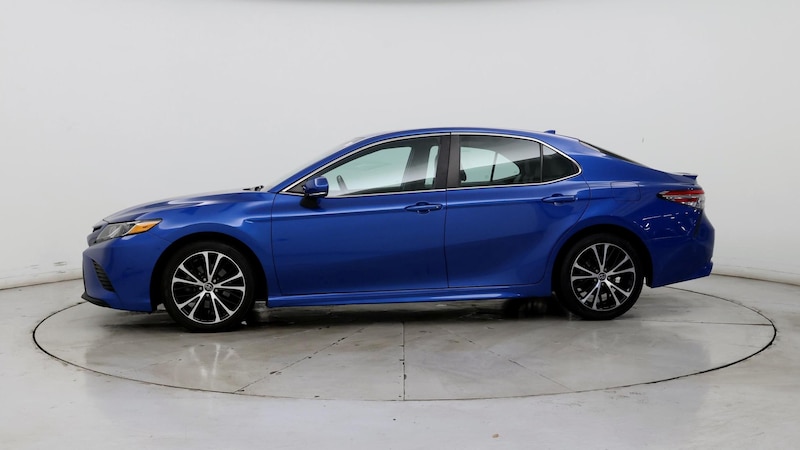 2019 Toyota Camry SE 3