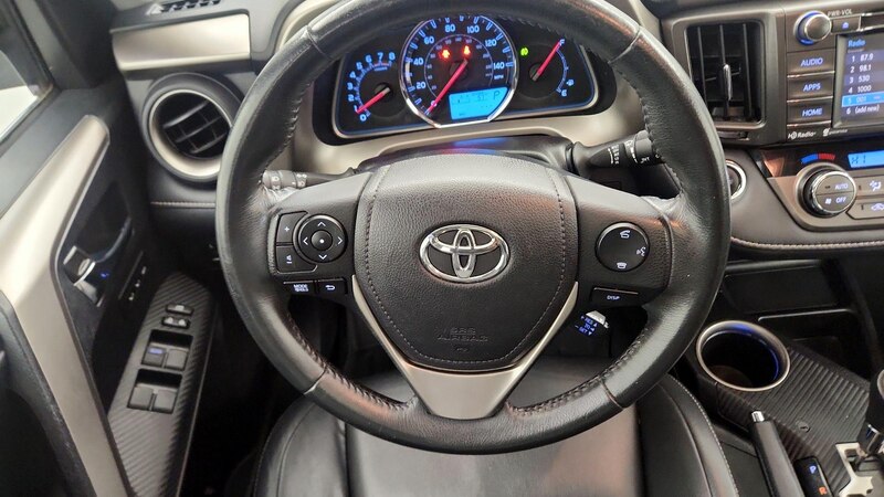 2014 Toyota RAV4 Limited 10