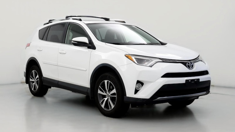 2016 Toyota RAV4 XLE Hero Image