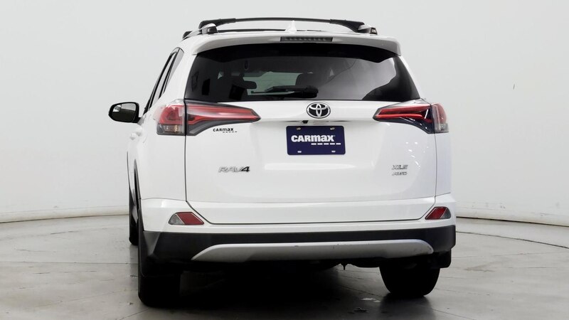 2016 Toyota RAV4 XLE 6