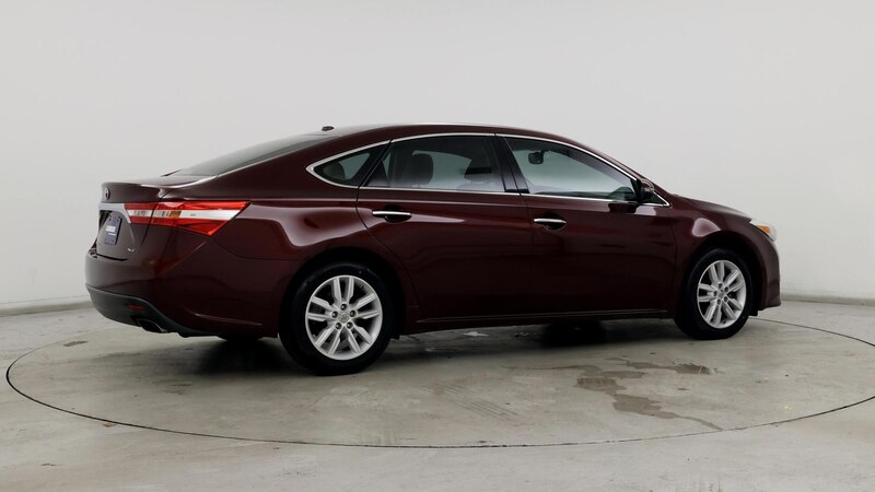 2014 Toyota Avalon XLE 3