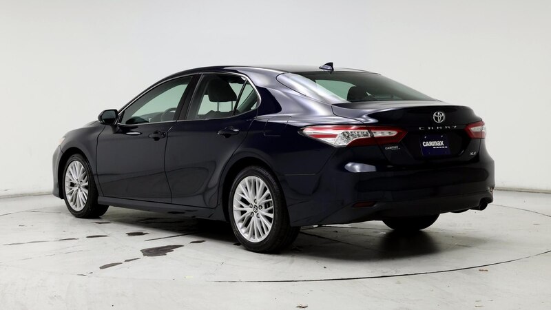 2019 Toyota Camry XLE 2