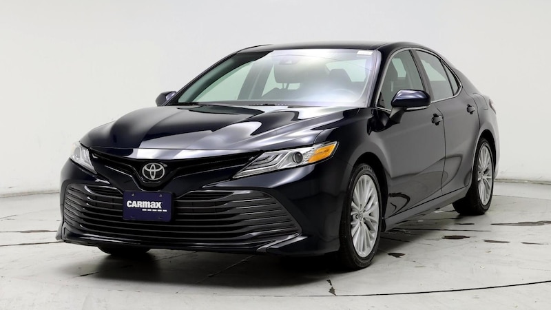 2019 Toyota Camry XLE 4