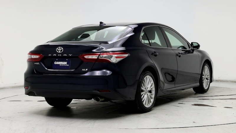 2019 Toyota Camry XLE 8