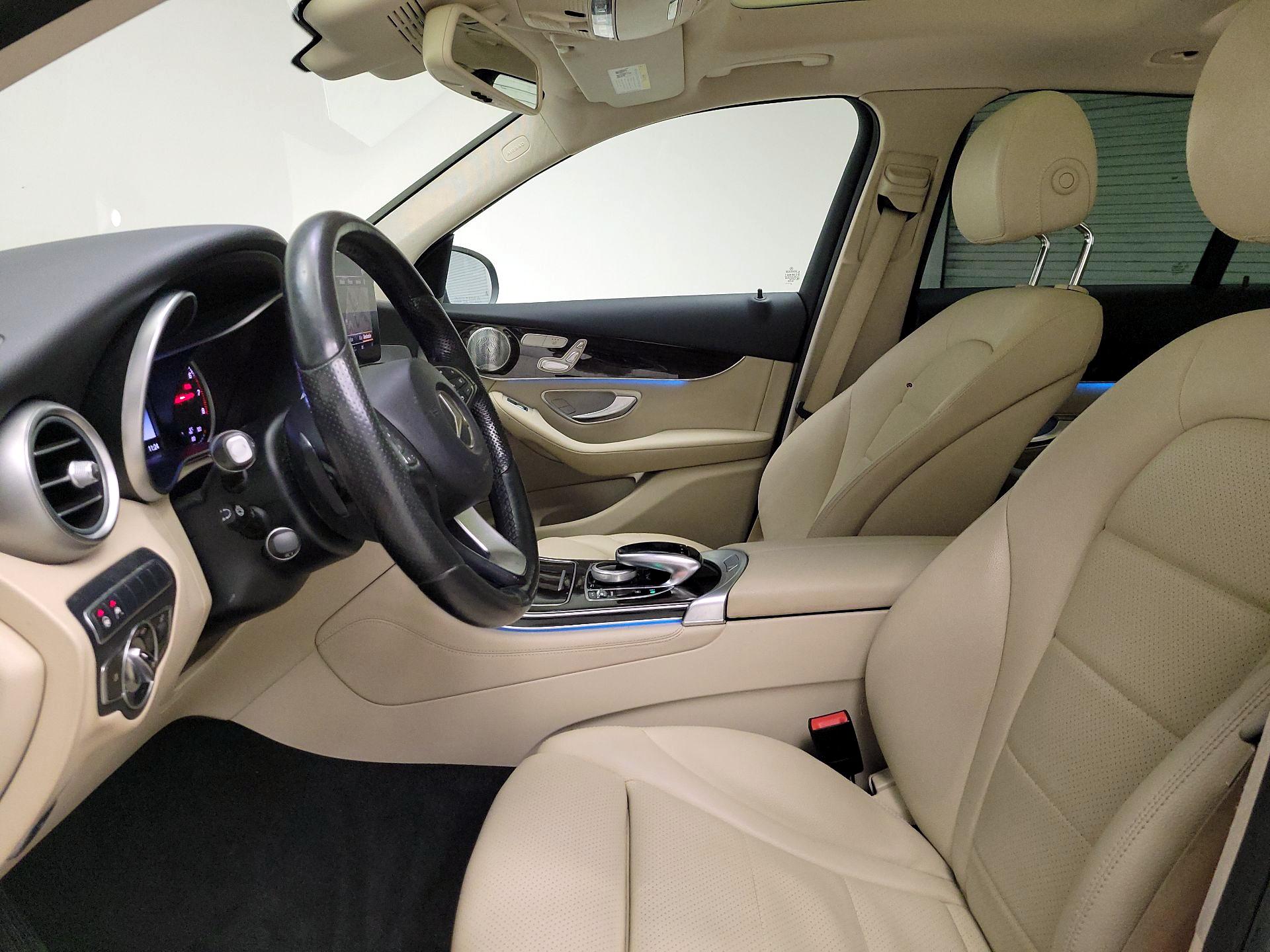 Thumbnail: 2017 Mercedes-Benz GLC - 11