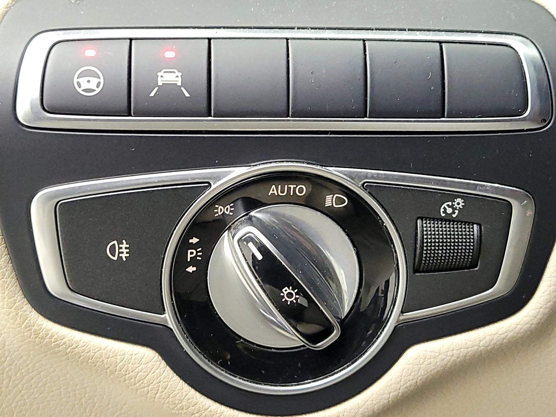 Thumbnail: 2017 Mercedes-Benz GLC - 13