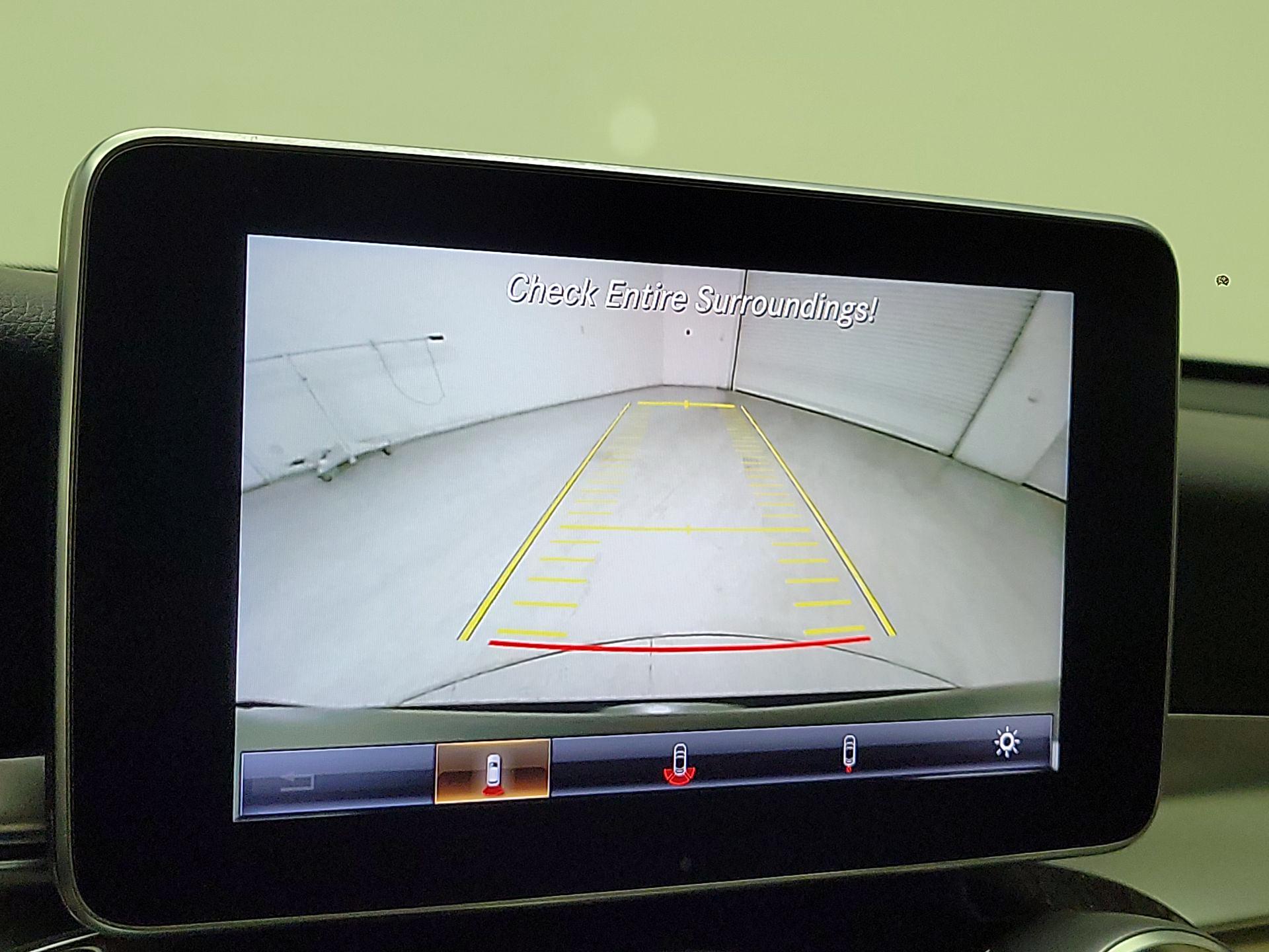 Thumbnail: 2017 Mercedes-Benz GLC - 15