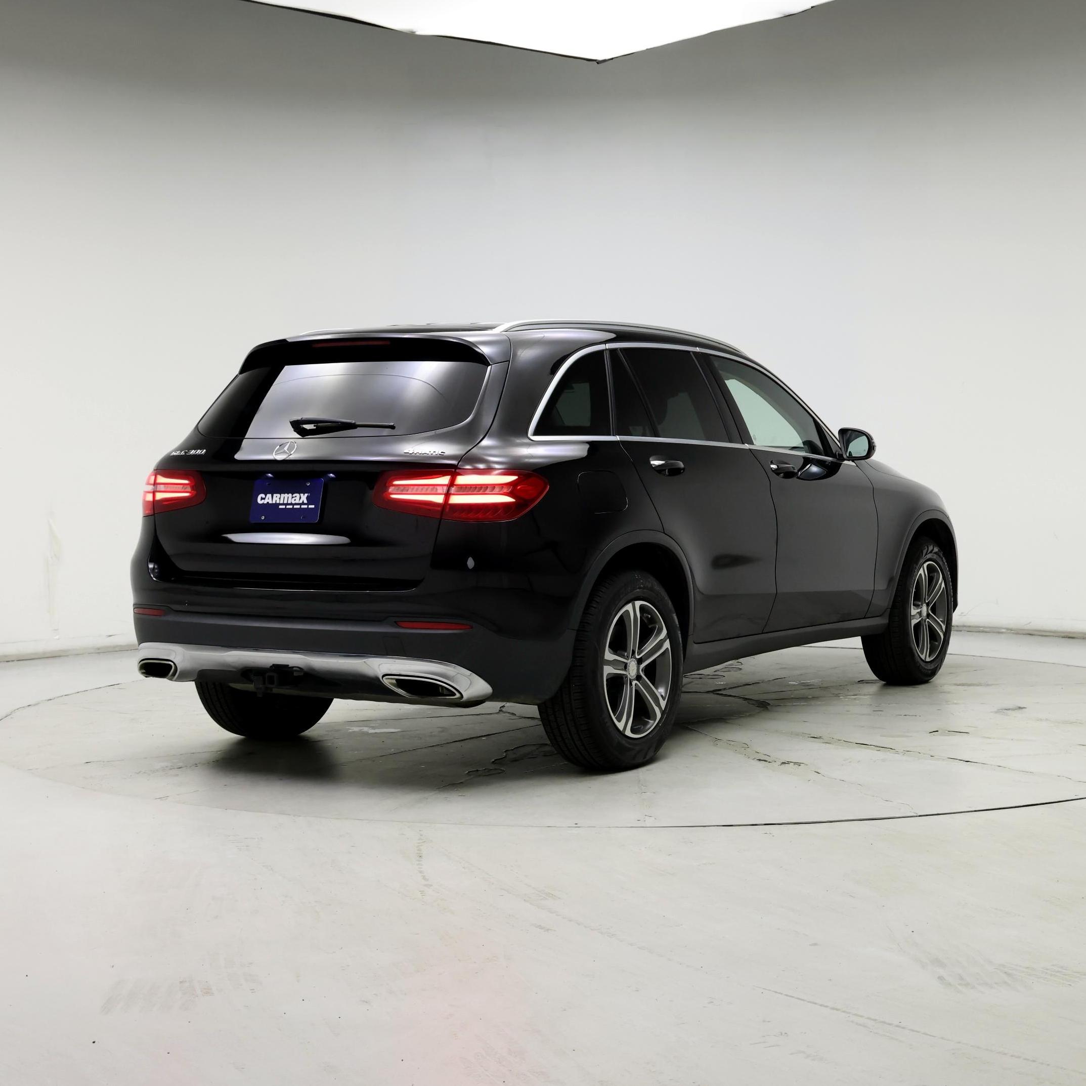 Thumbnail: 2017 Mercedes-Benz GLC - 8