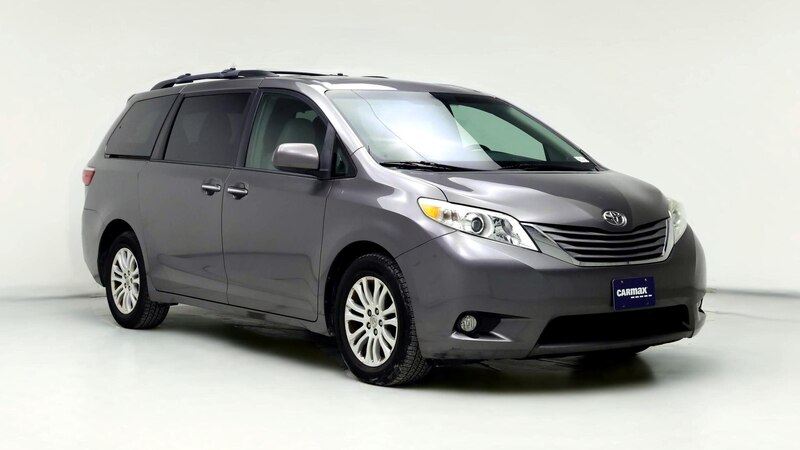 2015 Toyota Sienna XLE Hero Image