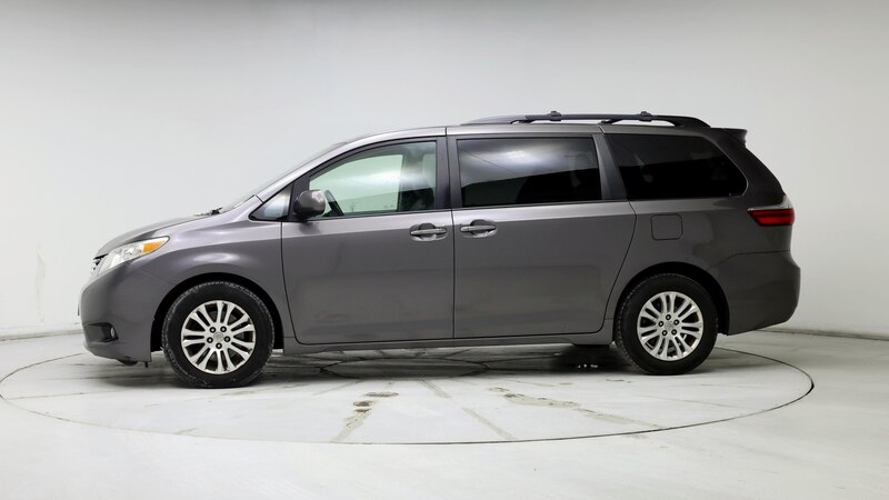 2015 Toyota Sienna XLE 3