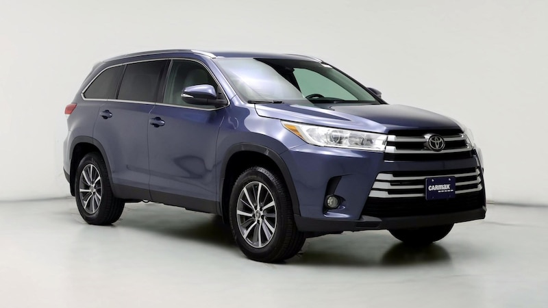 2019 Toyota Highlander XLE Hero Image