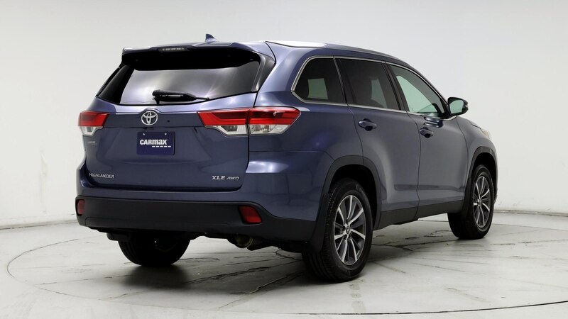 2019 Toyota Highlander XLE 8