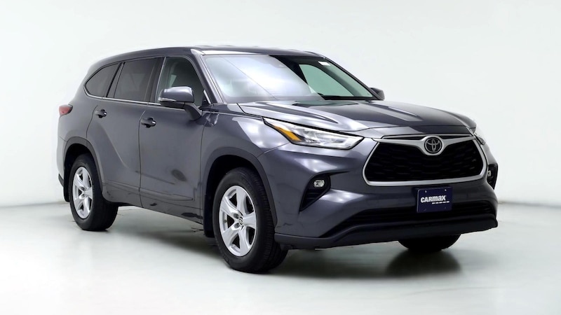 2020 Toyota Highlander LE Hero Image