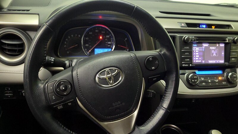 2014 Toyota RAV4 Limited 10