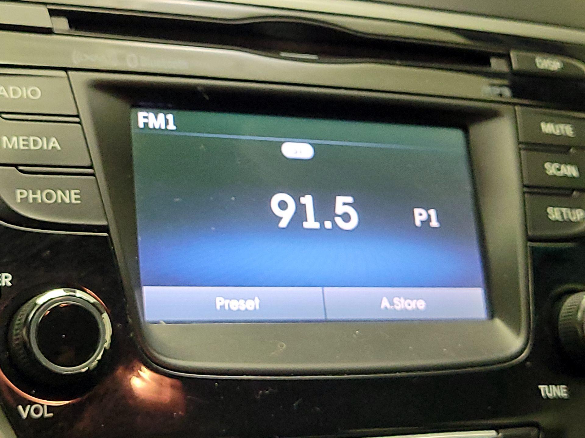 Thumbnail: 2015 Hyundai Elantra - 15