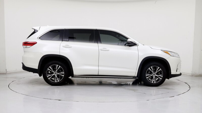 2017 Toyota Highlander Plus 7