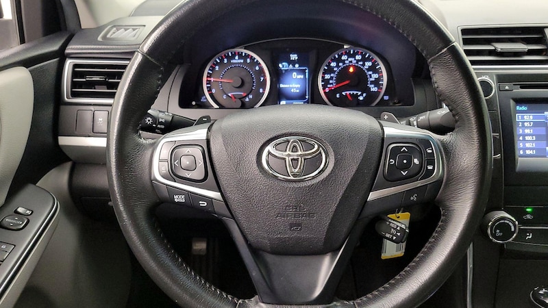 2015 Toyota Camry SE 10