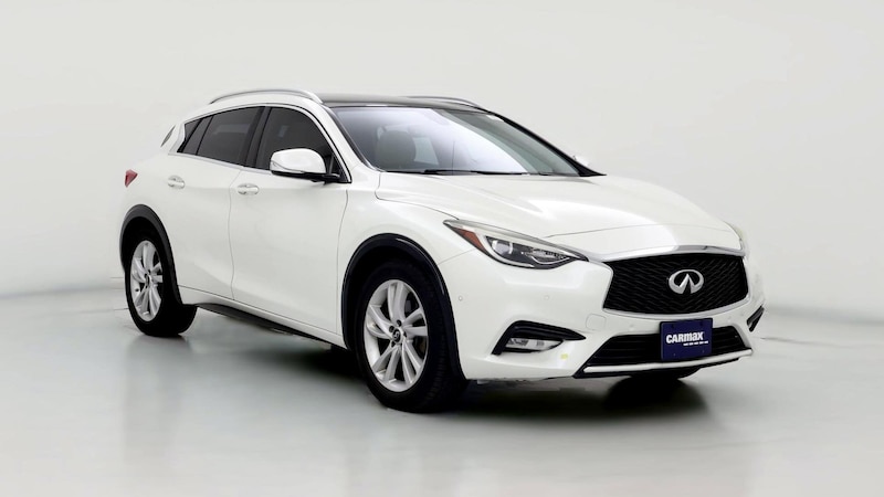 2017 INFINITI QX30 Premium Hero Image