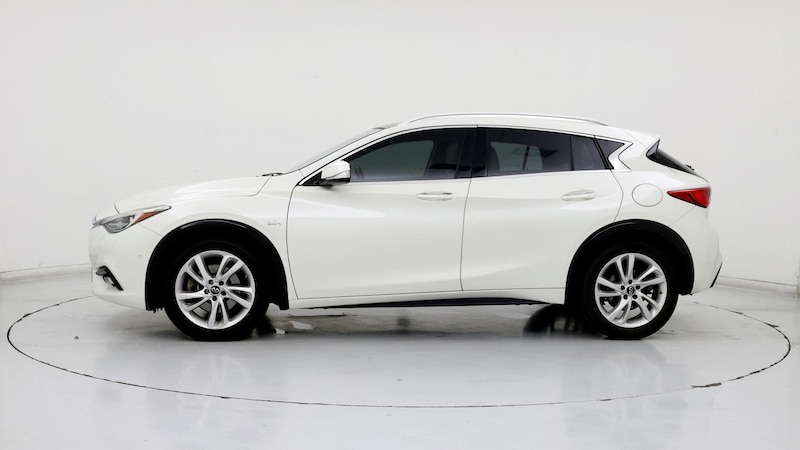 2017 INFINITI QX30 Premium 3