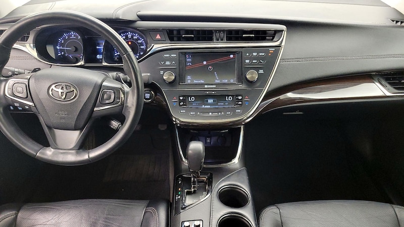 2013 Toyota Avalon Limited 9