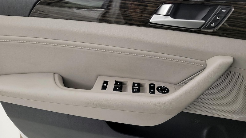 2017 Hyundai Sonata Limited 12