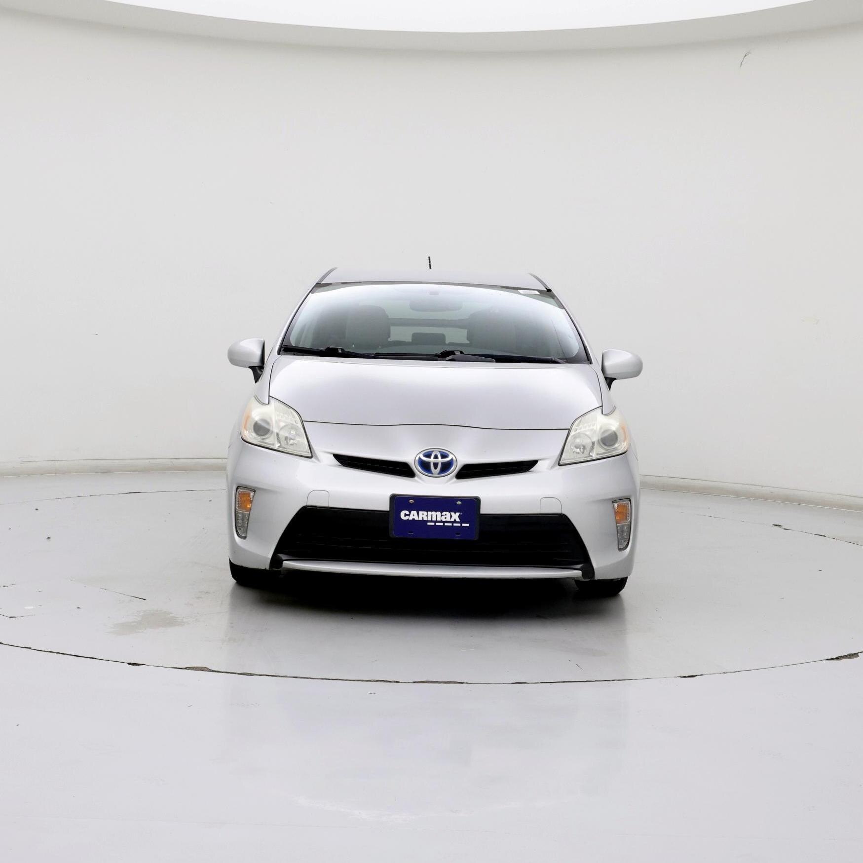 Thumbnail: 2015 Toyota Prius - 5