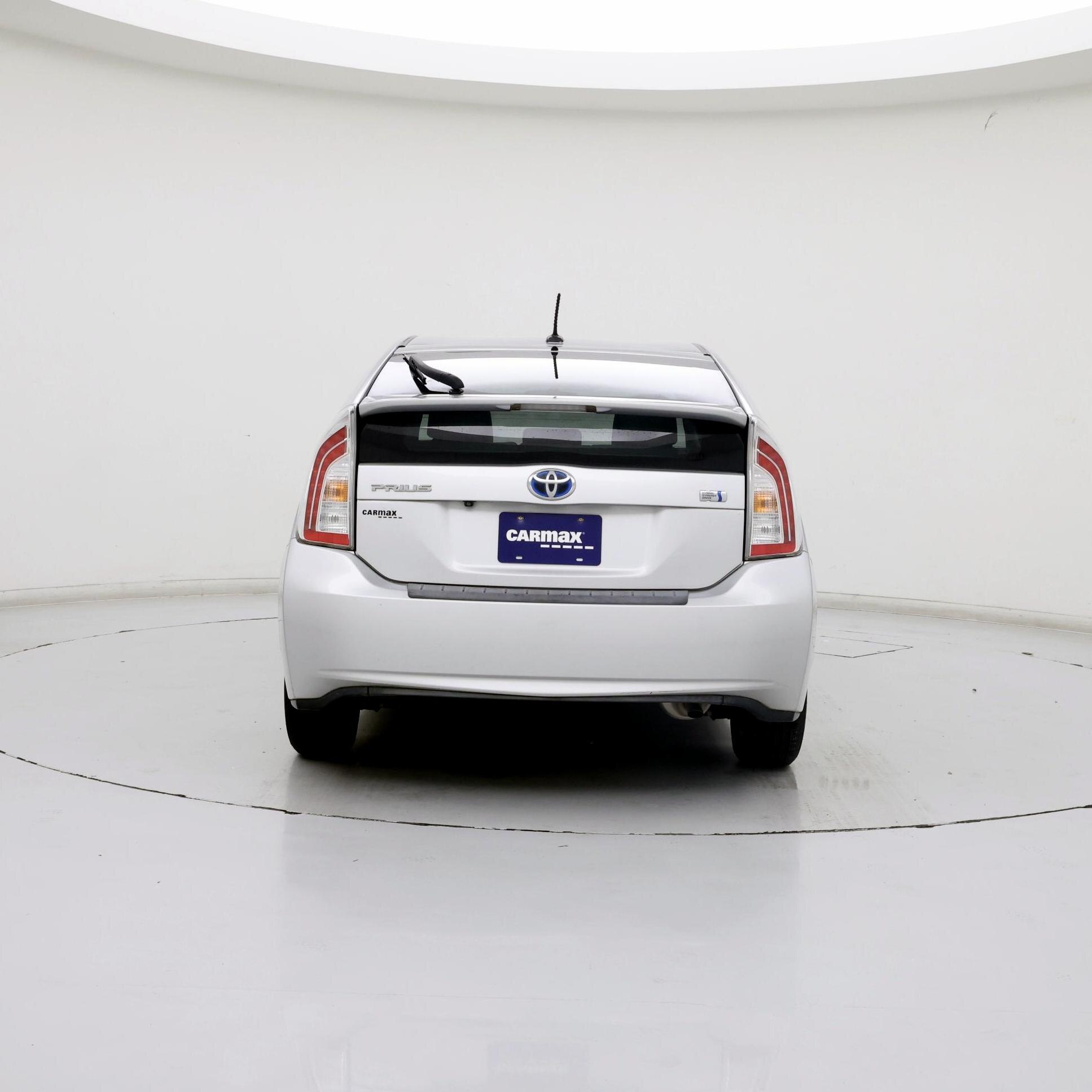 Thumbnail: 2015 Toyota Prius - 6