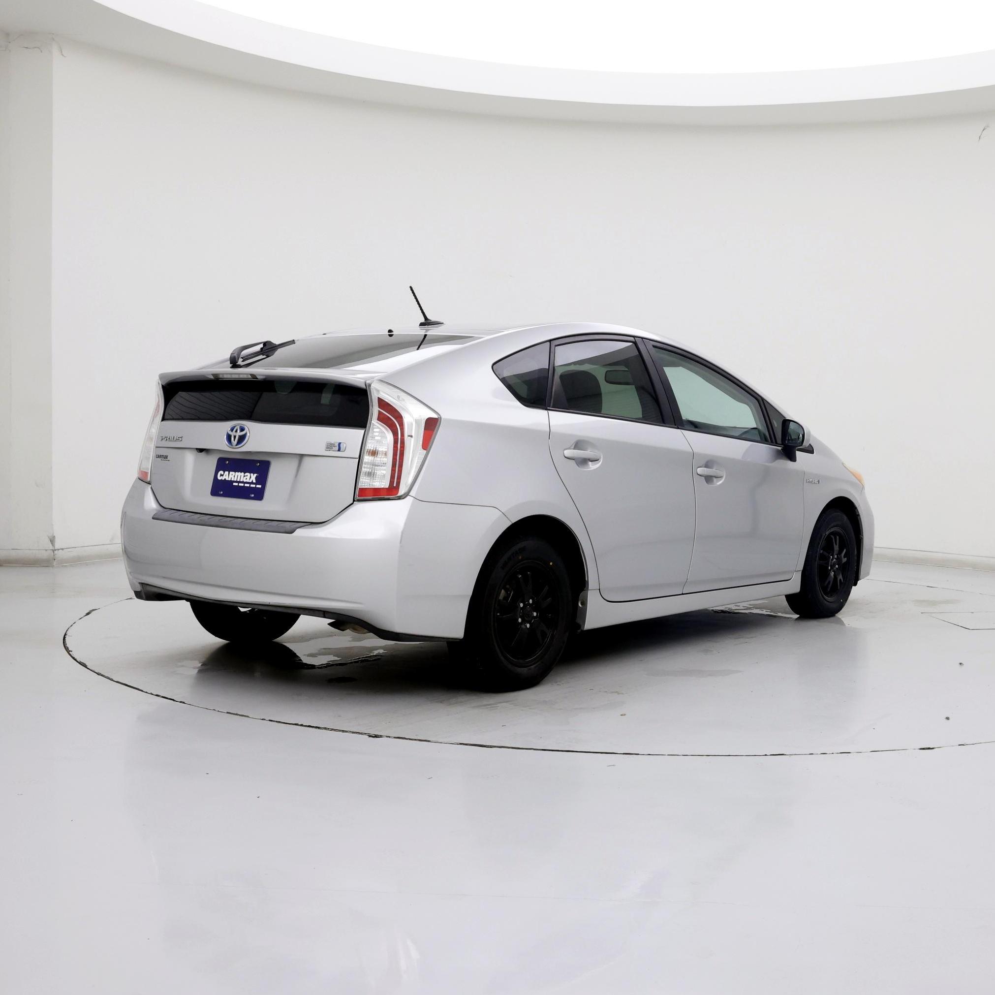 Thumbnail: 2015 Toyota Prius - 8