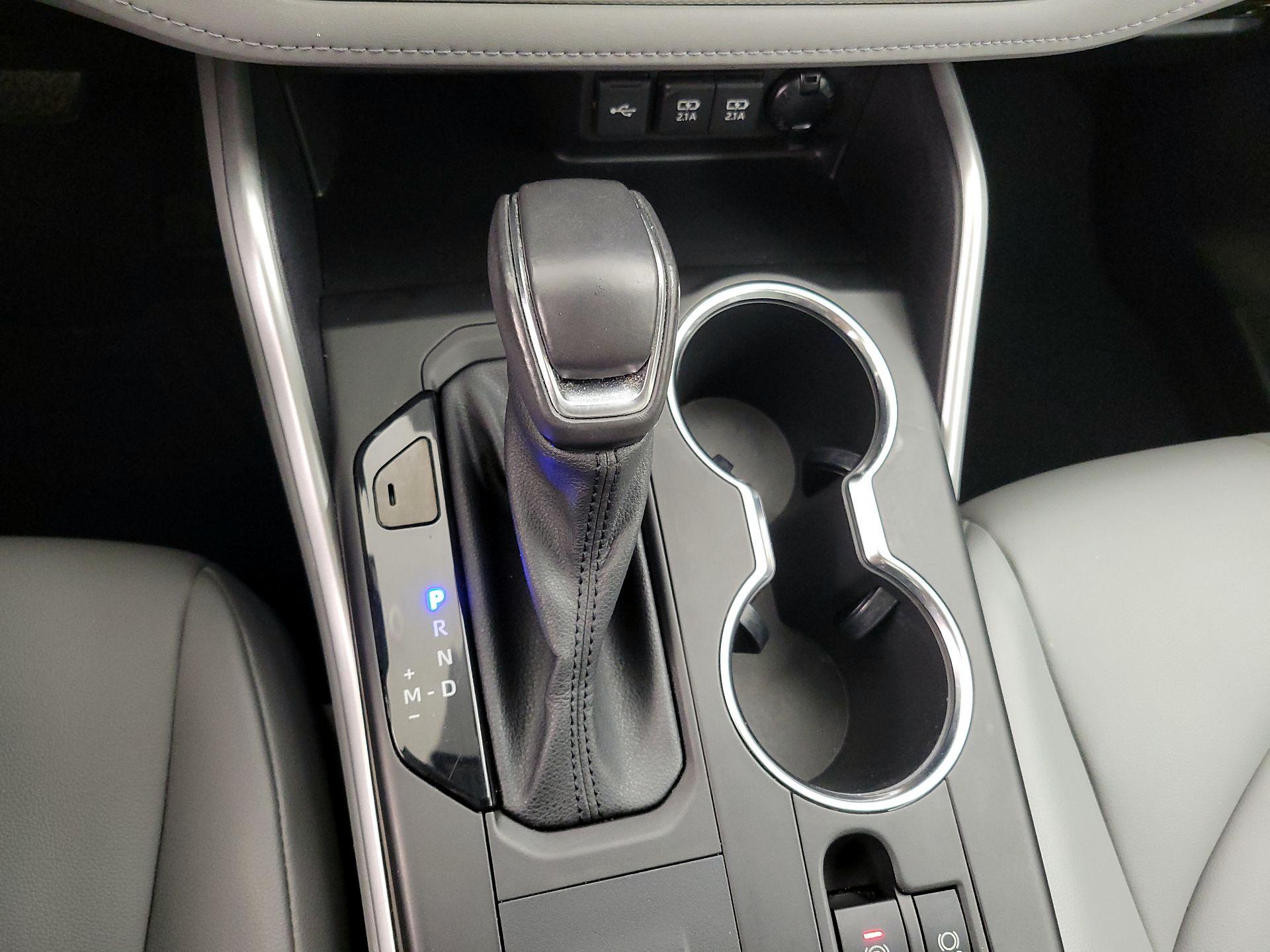 Thumbnail: 2021 Toyota Highlander - 17