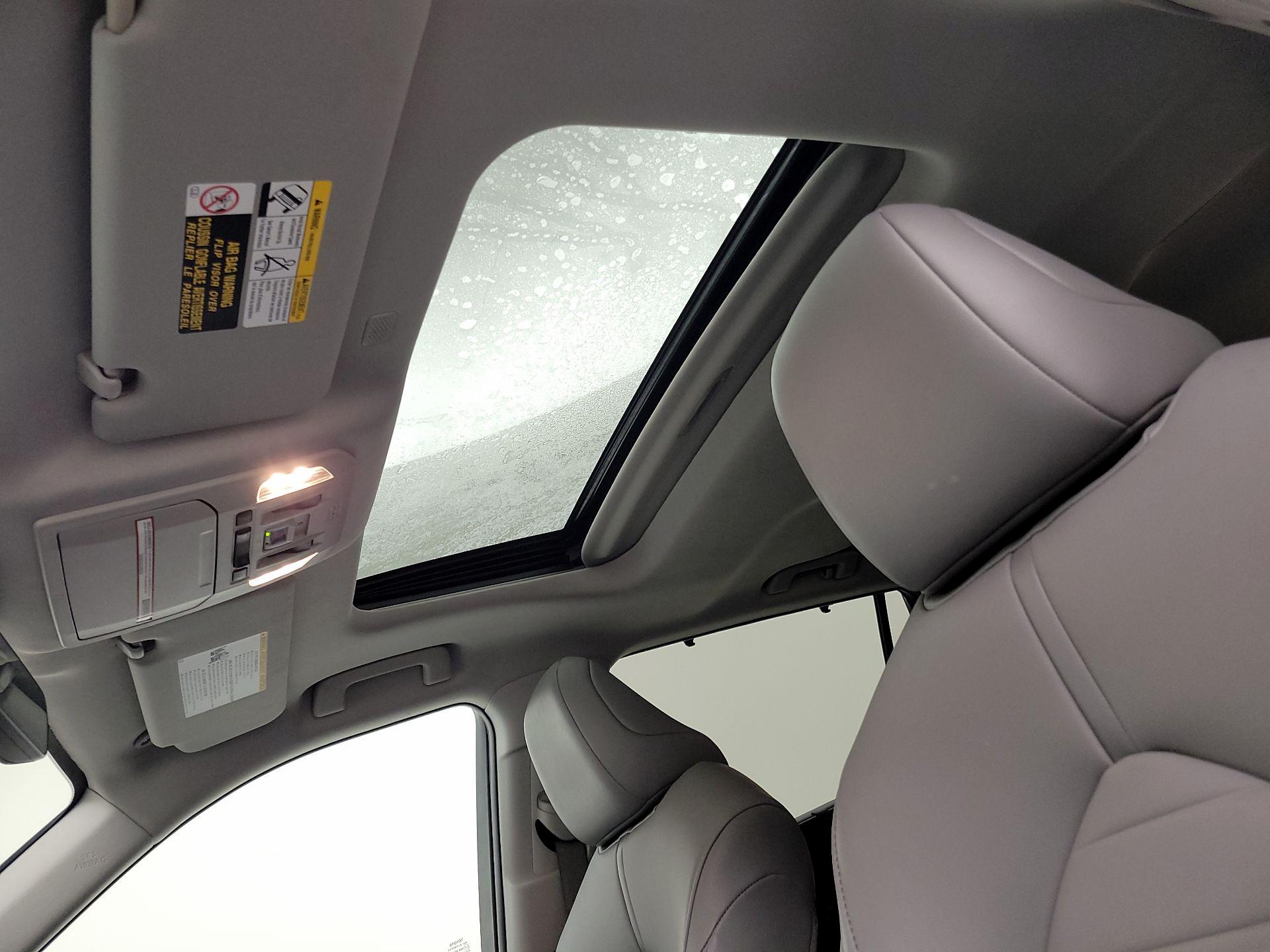 Thumbnail: 2021 Toyota Highlander - 19