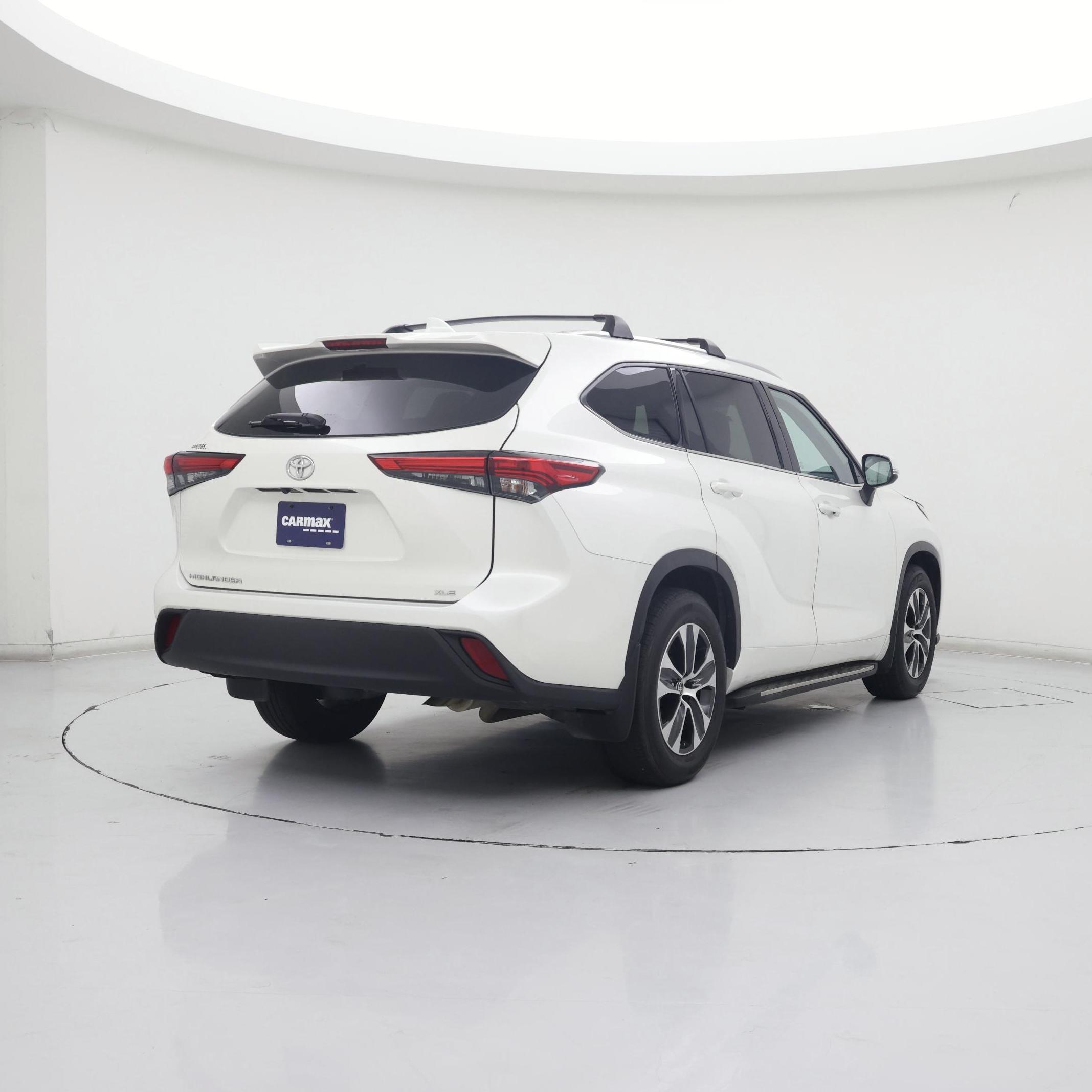 Thumbnail: 2021 Toyota Highlander - 8