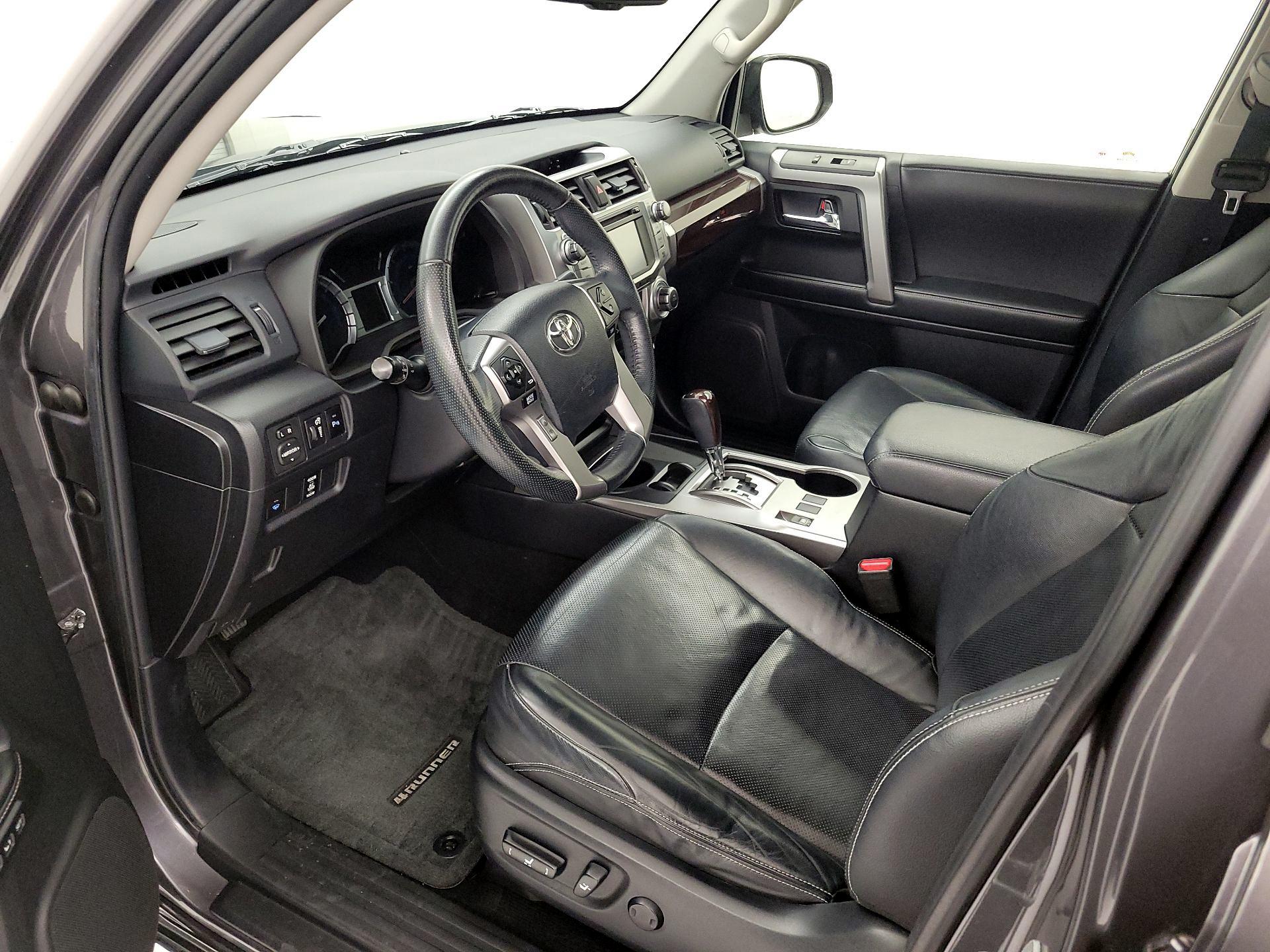 Thumbnail: 2014 Toyota 4Runner - 11