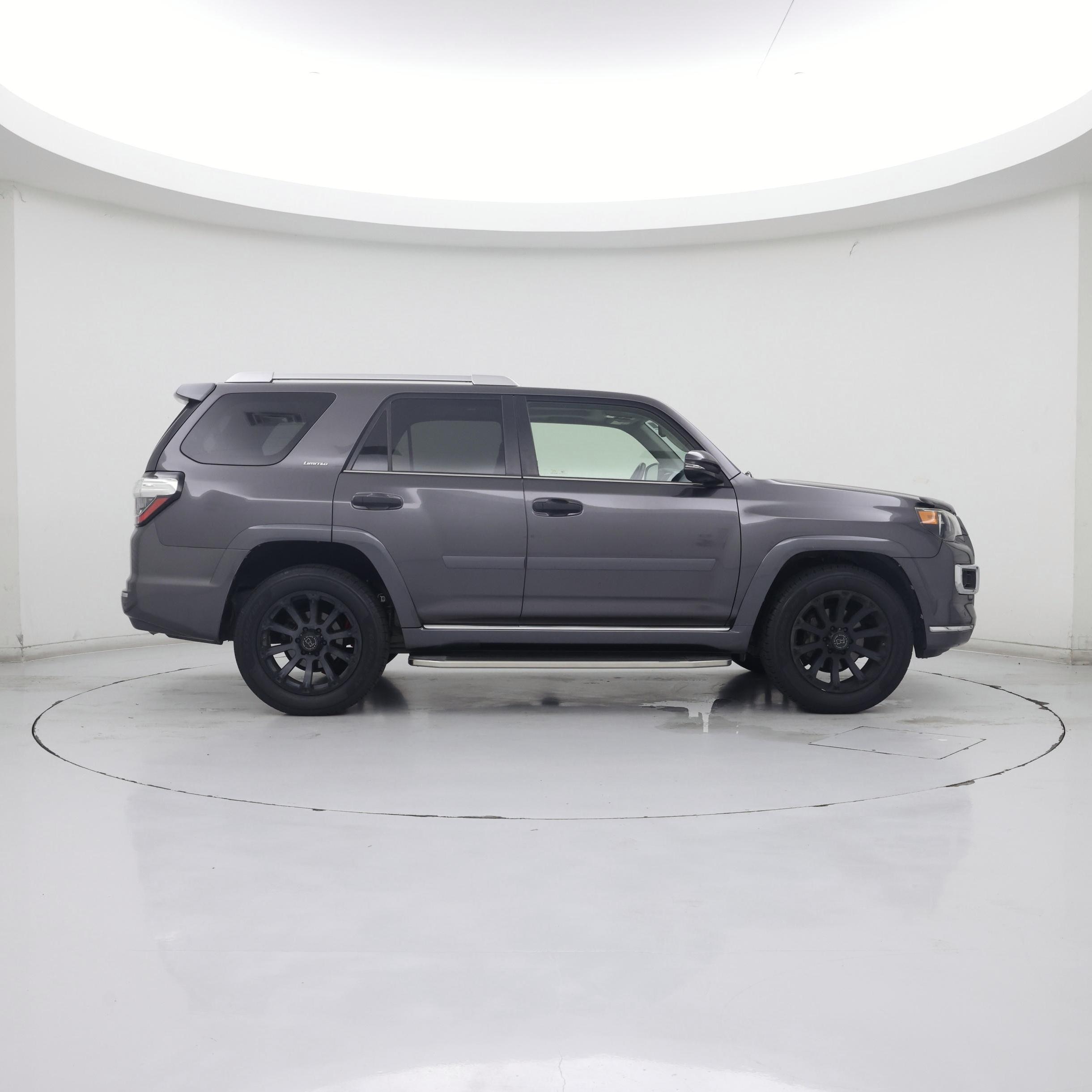 Thumbnail: 2014 Toyota 4Runner - 7