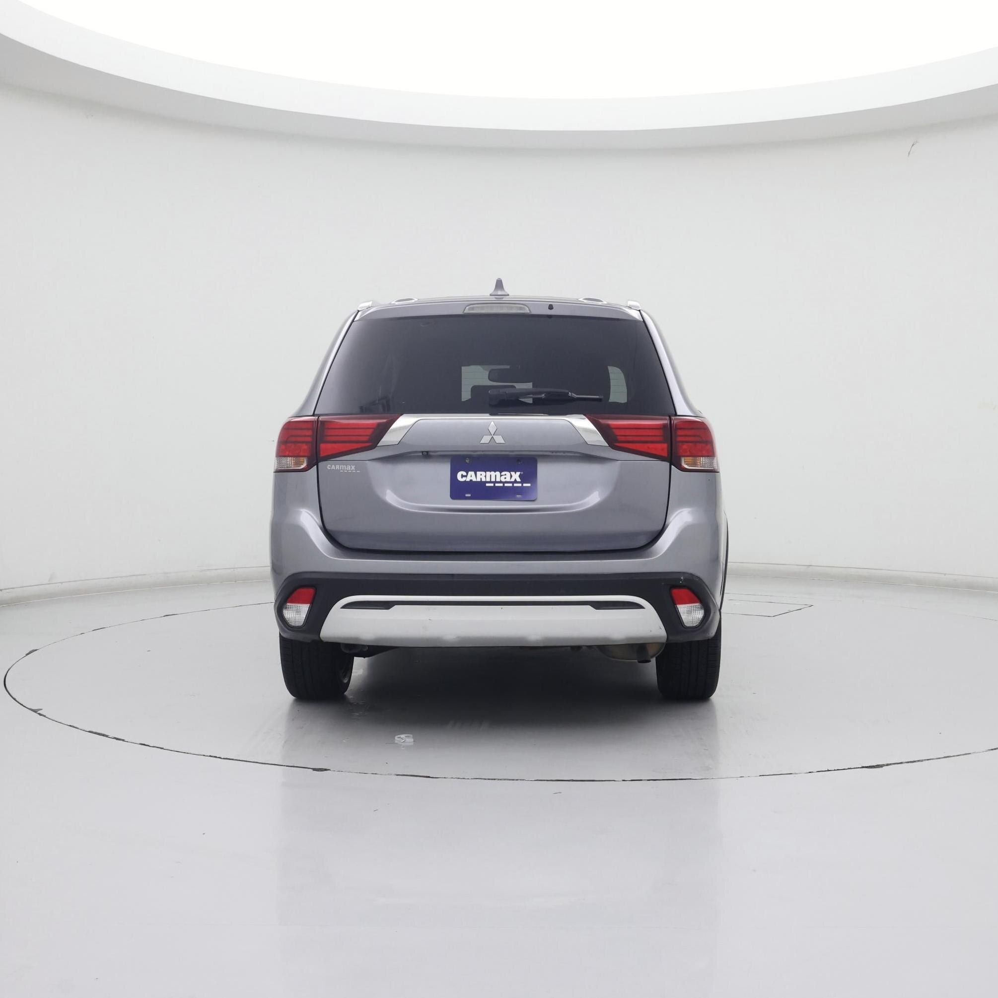 Thumbnail: 2019 Mitsubishi Outlander - 6