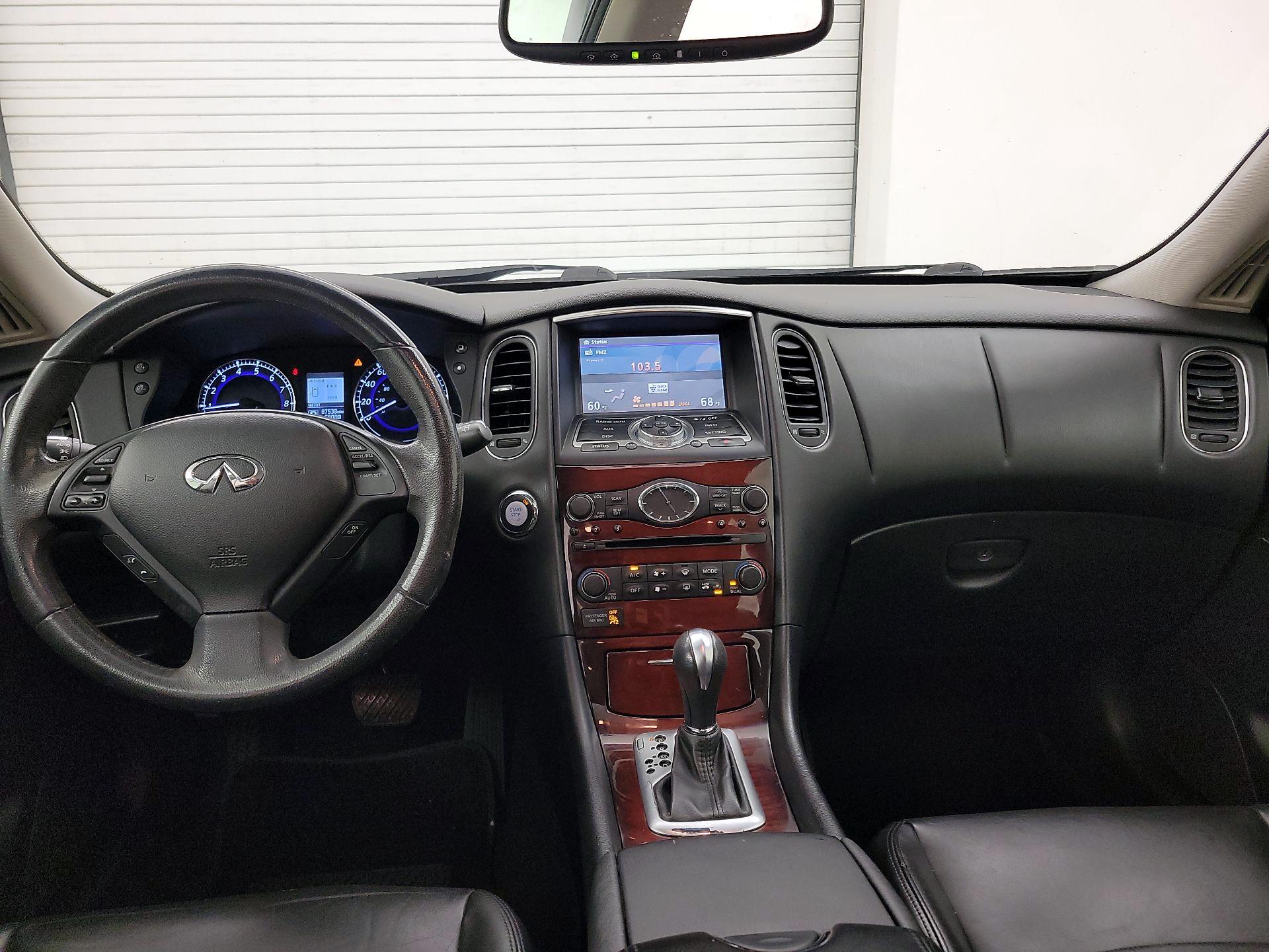 Thumbnail: 2016 INFINITI QX50 - 9