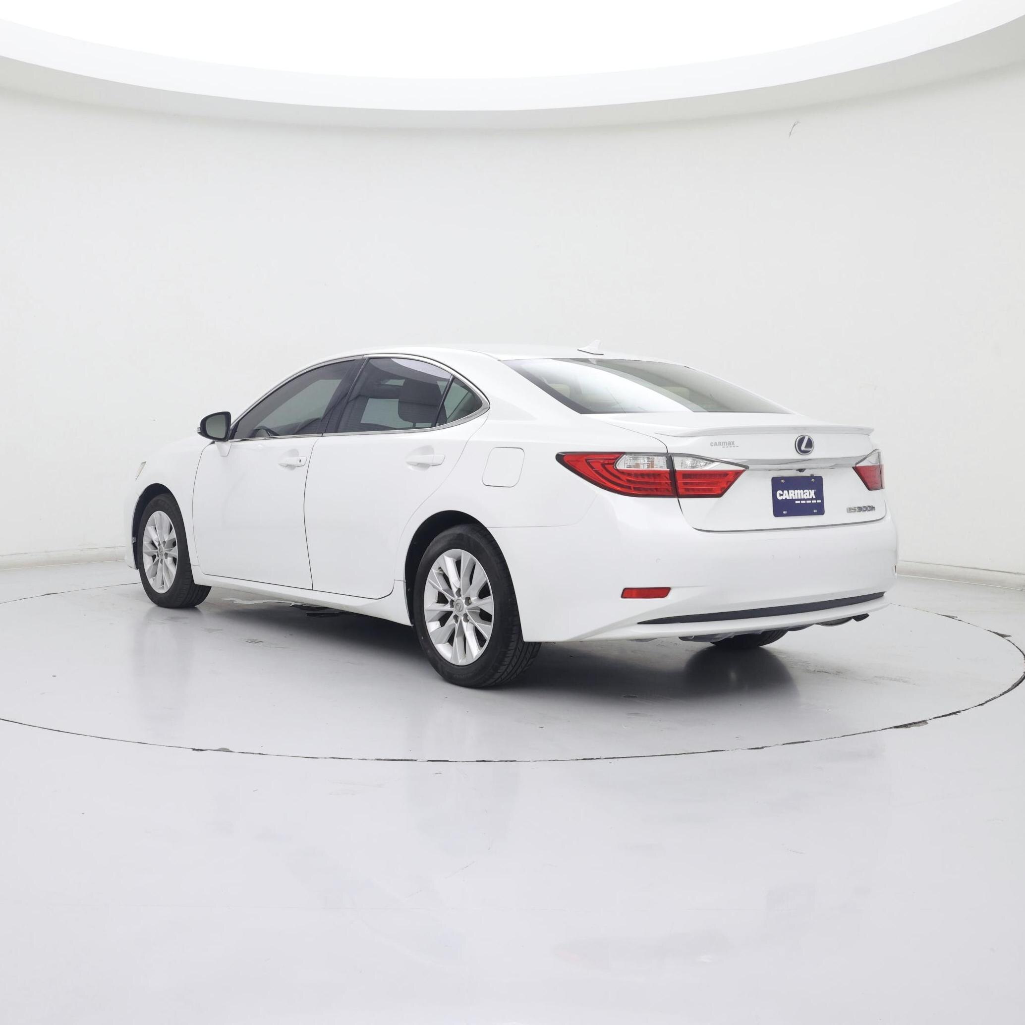 Thumbnail: 2013 Lexus ES - 2