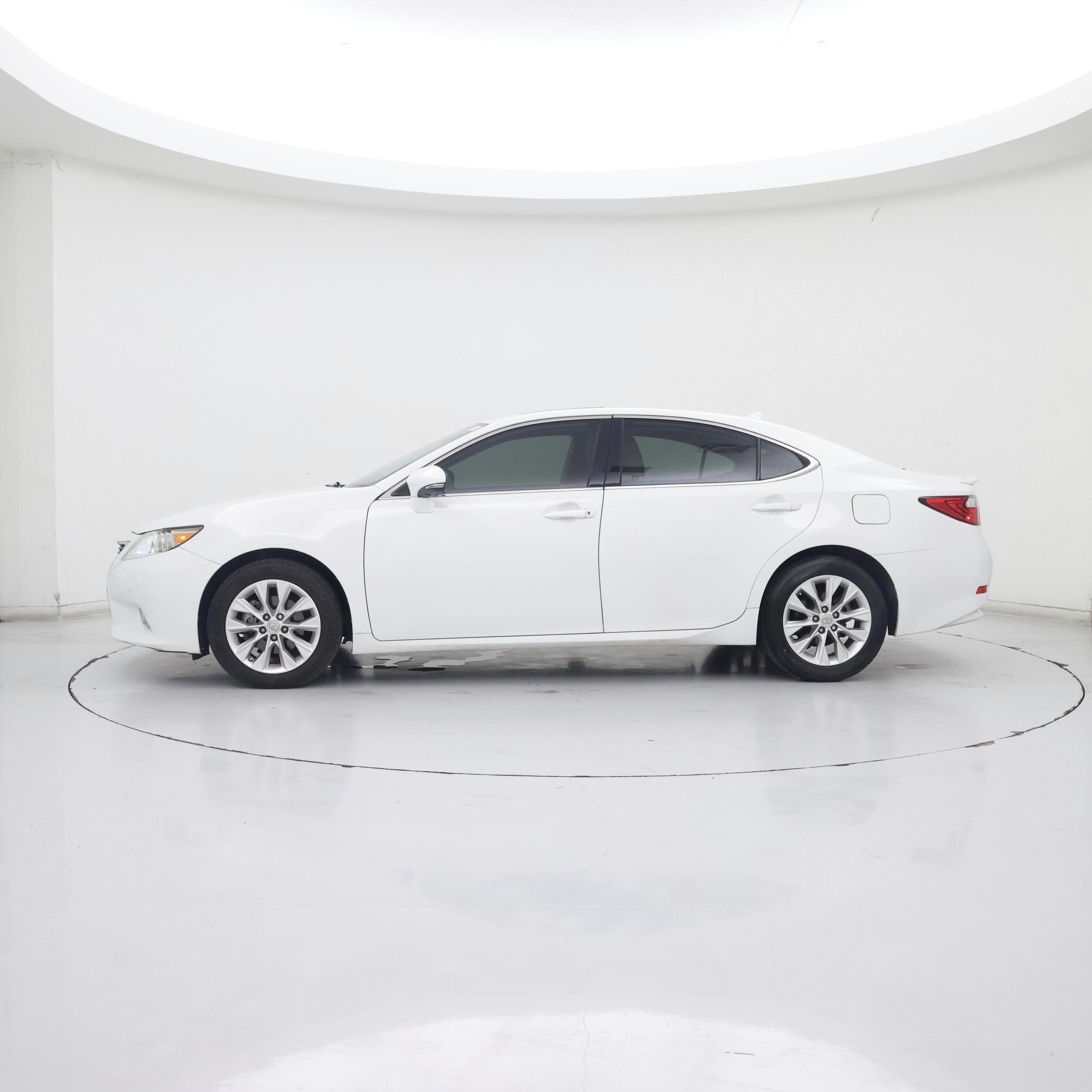 Thumbnail: 2013 Lexus ES - 3