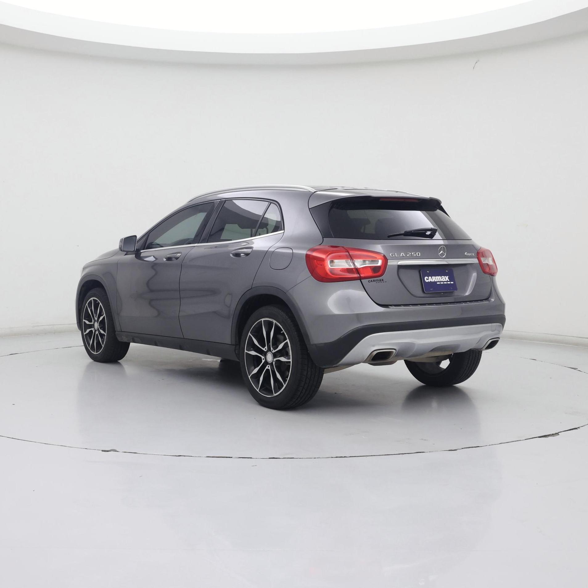 Thumbnail: 2017 Mercedes-Benz GLA - 2
