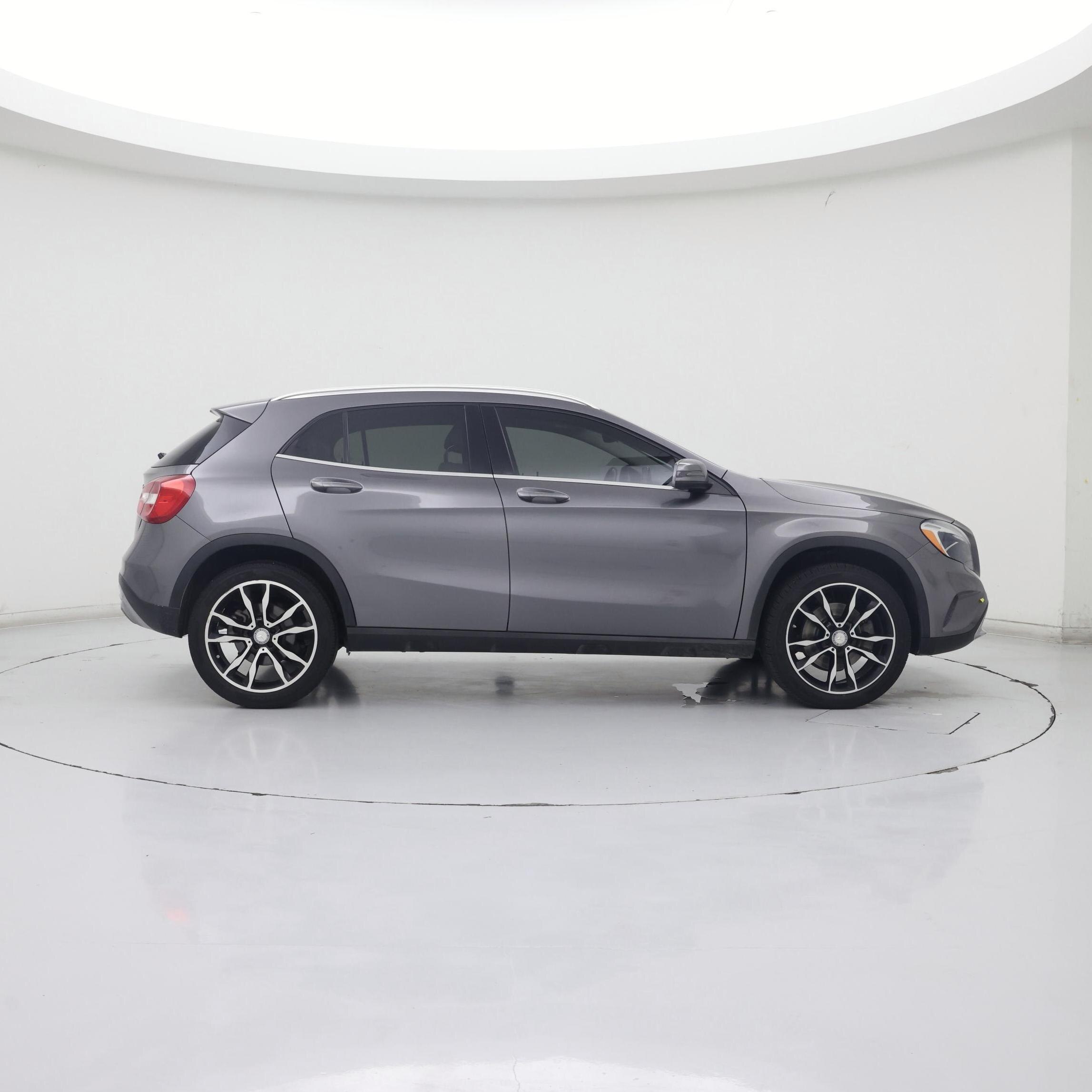 Thumbnail: 2017 Mercedes-Benz GLA - 7