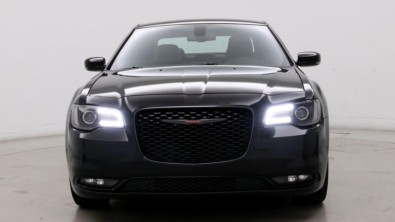 2022 Chrysler 300 S 5