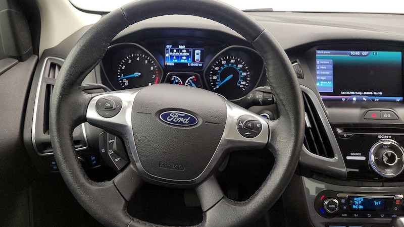 2014 Ford Focus Titanium 10